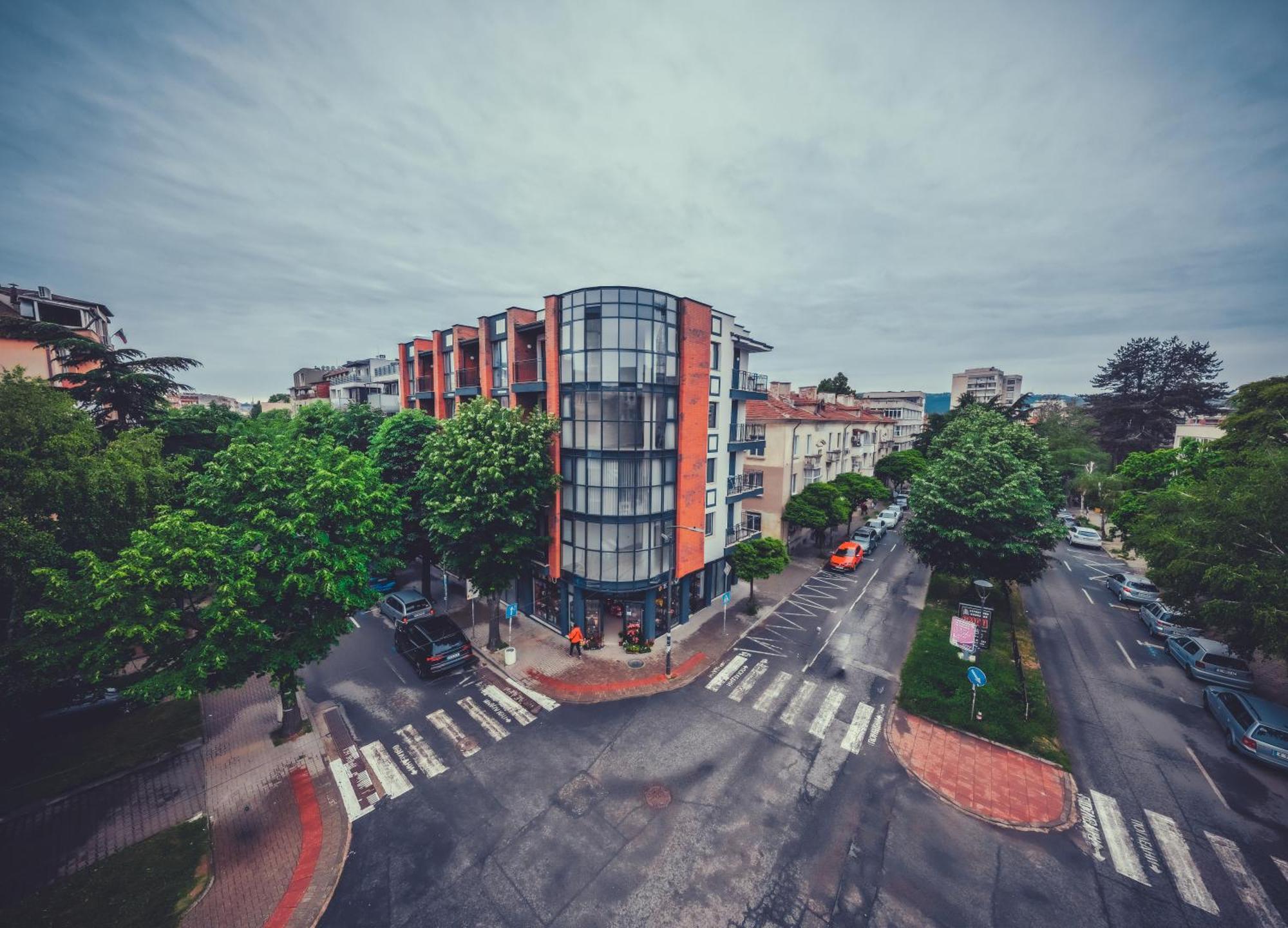 City Center Apartments Kŭrdzhali Buitenkant foto